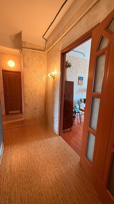 В продажі 2 кімнатна квартира в Центрі,  Сталінка