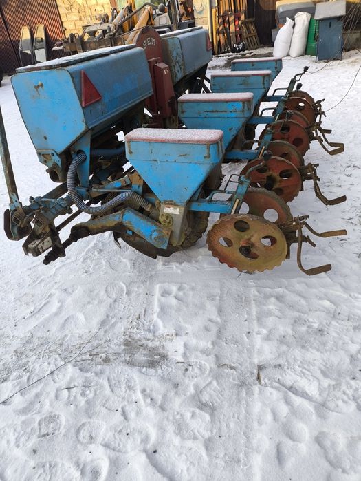 Siewnik do kukurydzy monosem