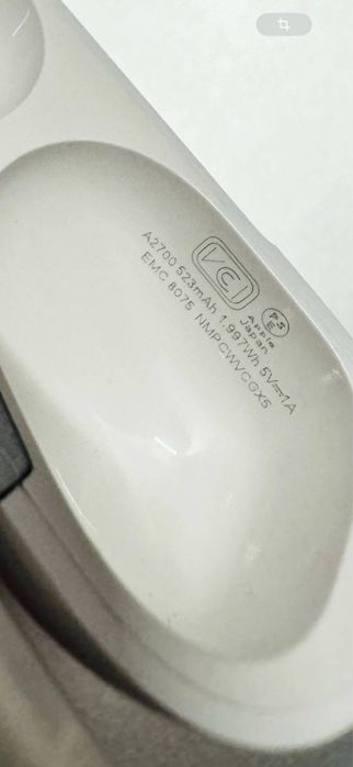 Кейс airpods оригинал