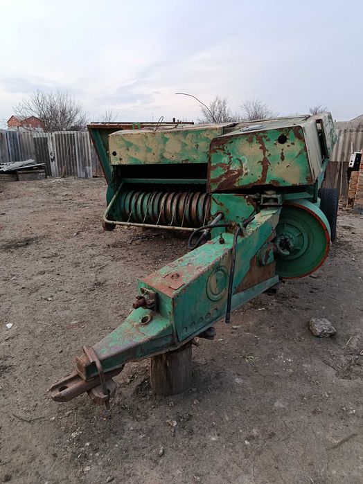 Продам прес підбирач