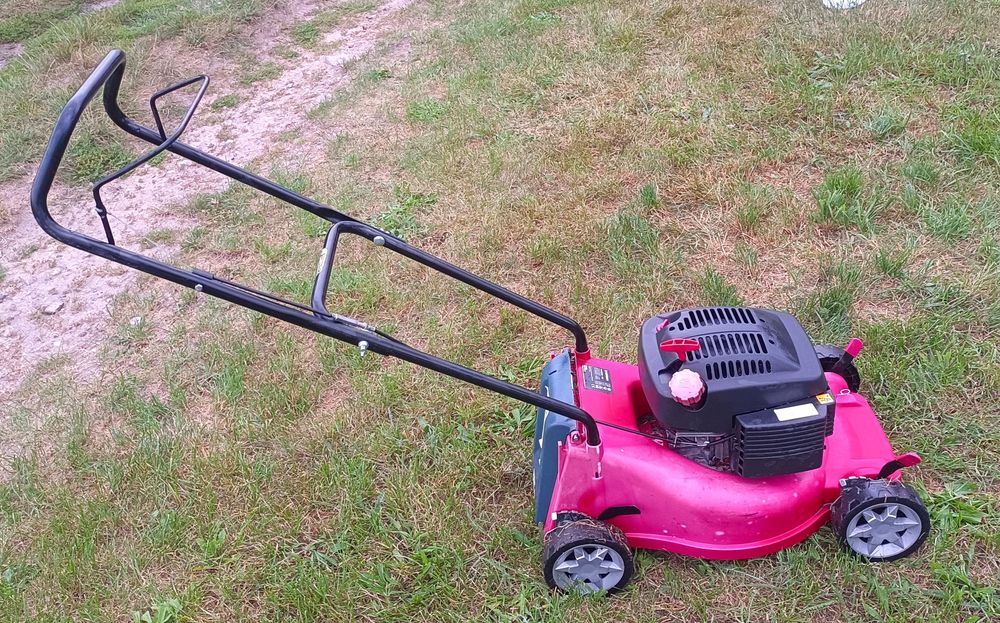 Sprzedam kosiarkę spalinową