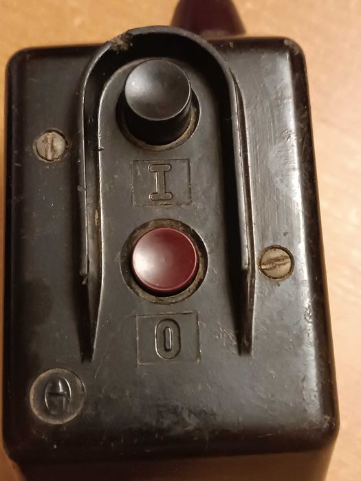 Stary niemiecki przełącznik ebonitowy Klöckner-Möller PKZ 1