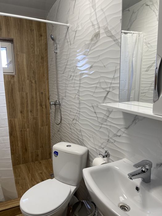 Котедж в Мигово басейн баня чан на 6 спалень 12/16 осіб