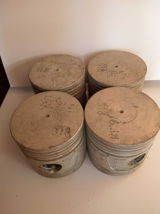 Поршні для Москвича - 407