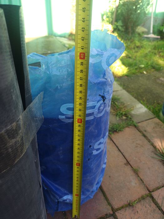 Mam do sprzedania folię izolacyjną 30 cm 40cm