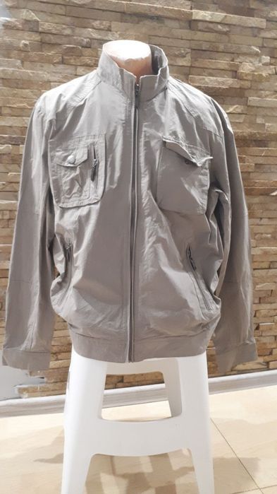 мужская тонкая ветровка