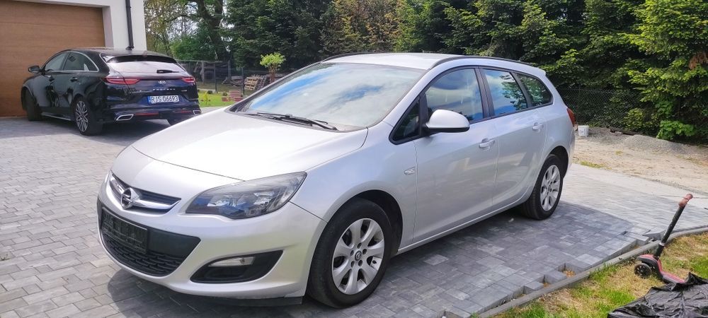Opel astra j  1.7 sport touer 2014/2015