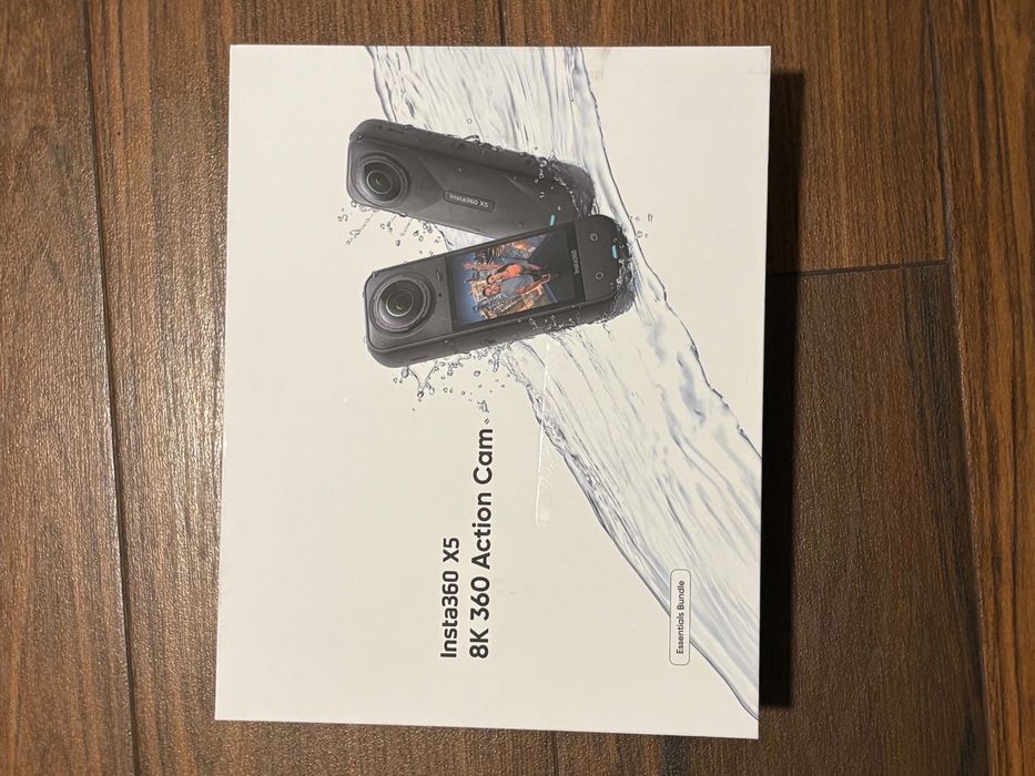 Insta 360 x5 essentials bundle