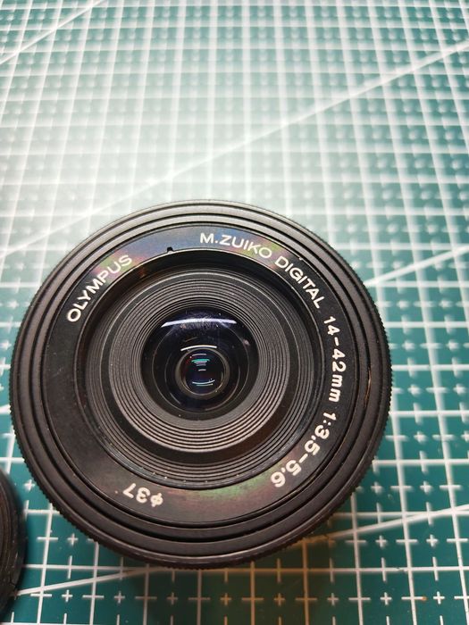 Obiektyw Olympus M.Zuiko 14-42mm f3.5-5.6 Pancake