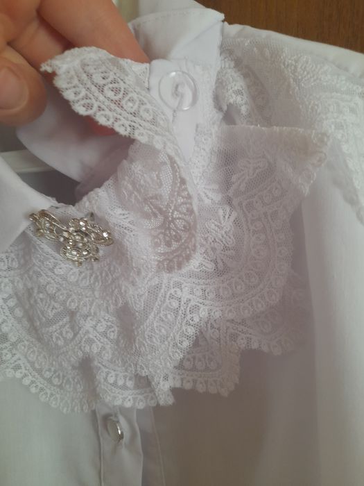 Продам шкільний одяг