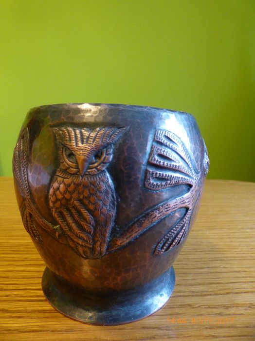 piękna miedziana osłonka na doniczkę -sowa