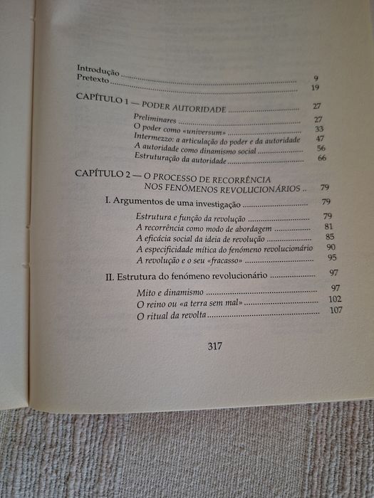 A Violência Totalitária Michel Maffesoli Instituto Piaget