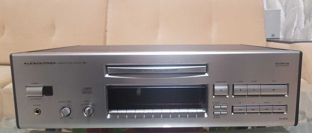 CD проигрыватель Onkyo Integra DX-6850/Silver/ Optical made in Japan