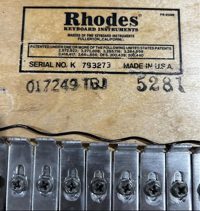 Piano Rhodes Seventy Three MK2