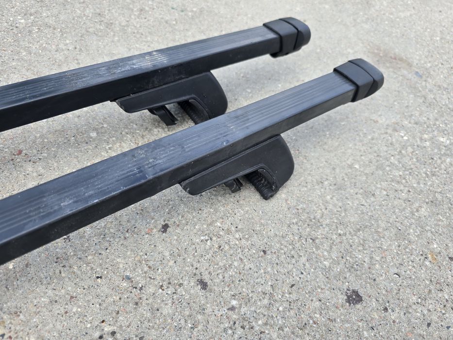 Belki poprzeczne dach 135