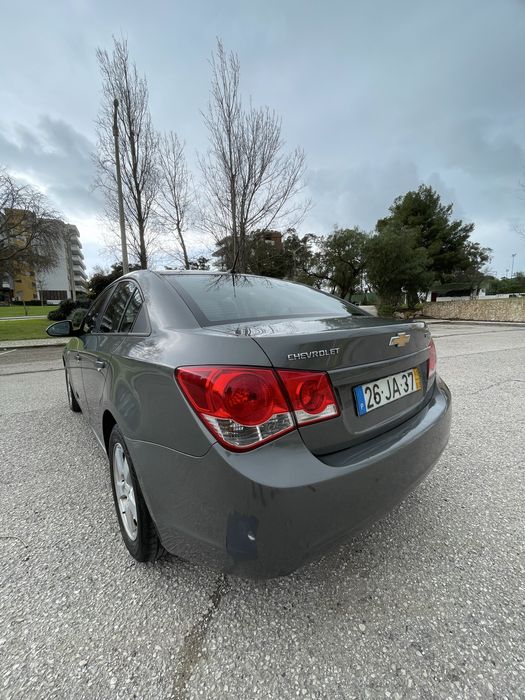 Chevrolet Cruze 1.6 - 2010