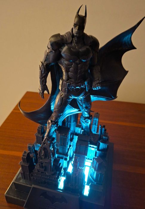 Estatueta Batman Arkham Knight