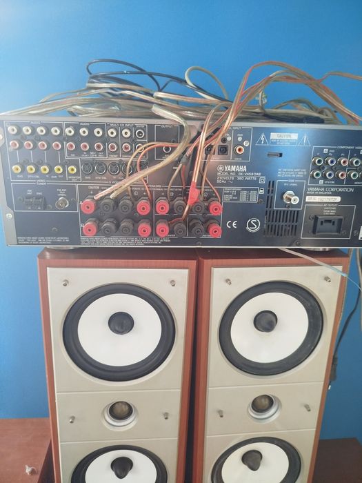 Sprzedam amplituner Yamaha plus kolumny