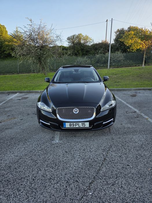 Jaguar XJ 3.0 D 275 cavalos ano 2010 posso aceitar trocas