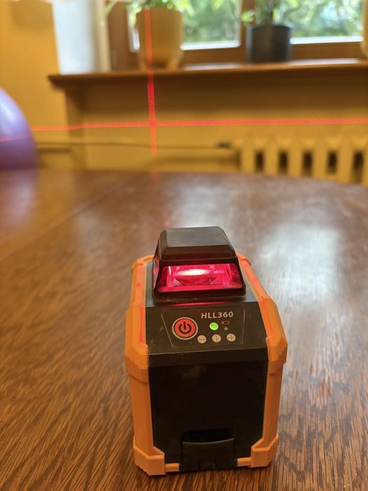 Laser krzyżowy Magnusson