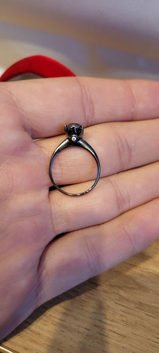 Pierścionek zaręczynowy z bez terminową gwarancją w tym zmiana rozmiar