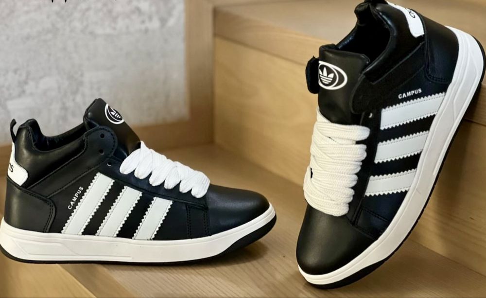 Adidas шкіряні підліткові  кросівки на хутрі розмір 38-39