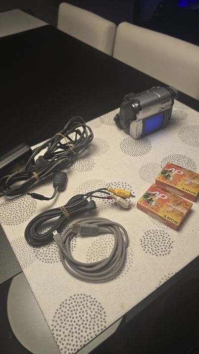Sony Handycam DCR-HC14E.