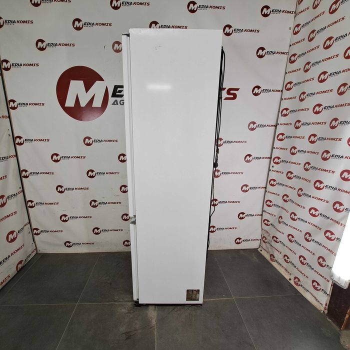 Lodówka Whirlpool ART 471/4 [12m-cy gwar] F/281litrów/177cm wys/40dB