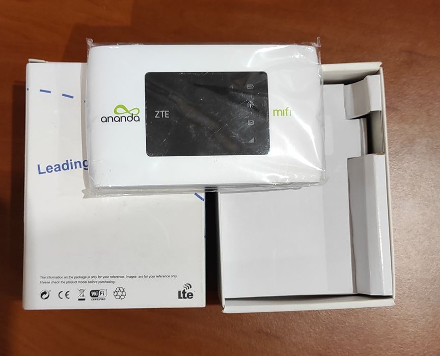 Wi-fi мобильный роутер 4G ZTE MF920, переходники, кабель, аккумулятор