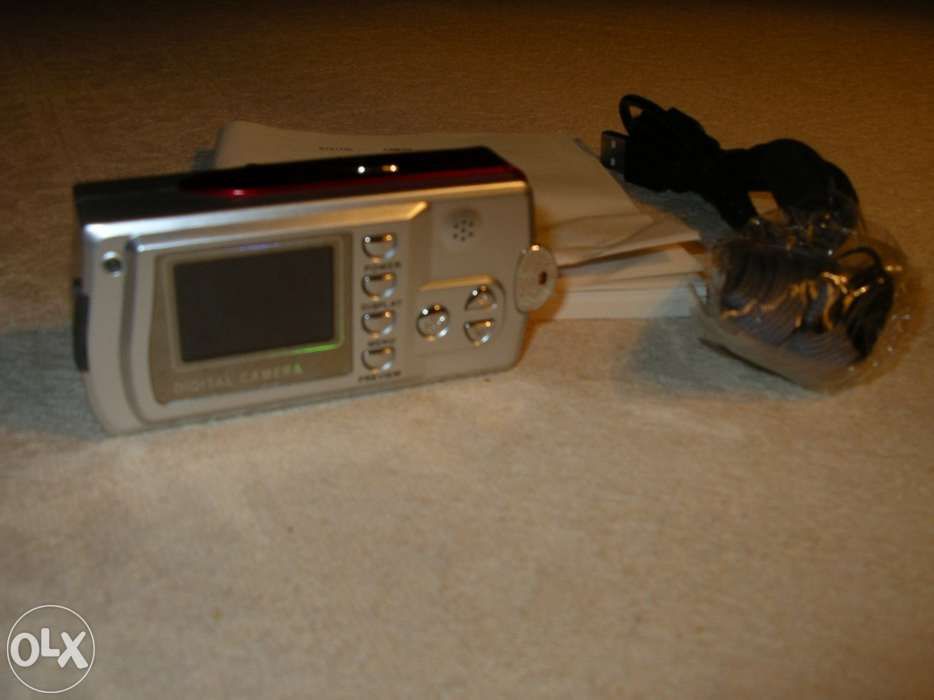 Digital Camera64738628611330124