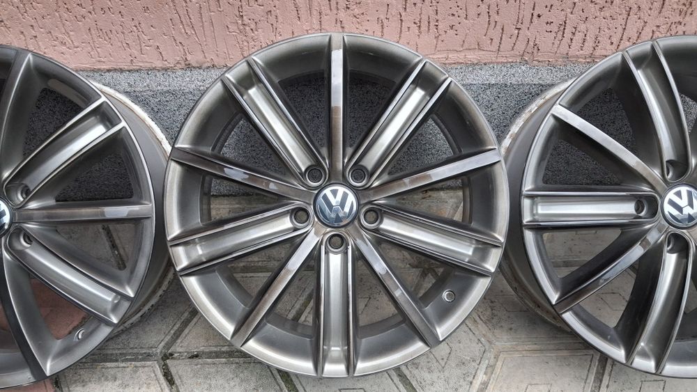 Оригінальні диски титани VW Tiguan Passat  5/112R18 vag