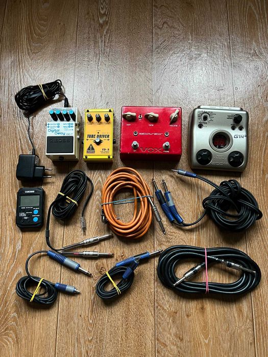 エフェクターセット BOSS DS-2、BEHRINGER AM100 CL9 boss ds2 - Хобі, відпочинок і спорт - OLX.ua