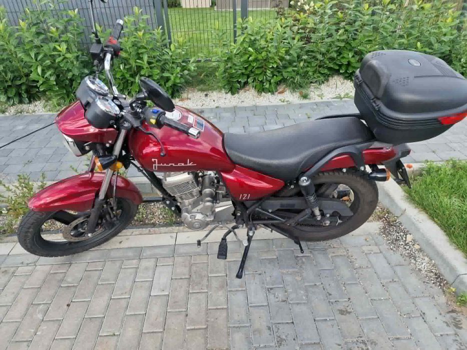 Motocykl Junak 121 poj 125. Rok 2022