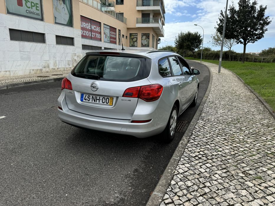 Opel Astra 1.3 CDTI 198000 kms . 1 proprietario em bom estado.