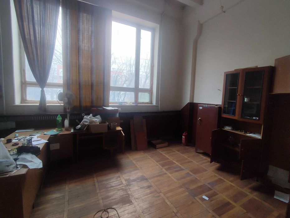 Оренда Укртелеком! 2042,1  м²; Черкаси, вул. Самійла Кішки, 189
