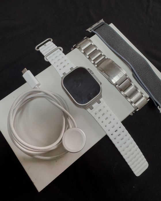 Apple Watch Ultra 2 49 mm Titânio | Garantia FNAC até 11/2027