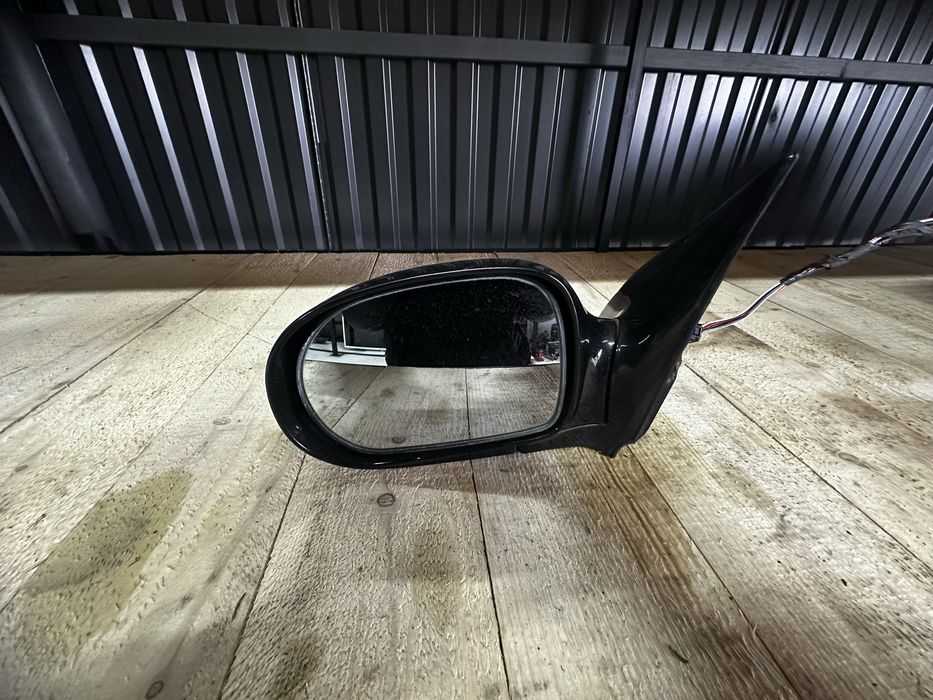 Зеркало бічне Kia Carnival 2