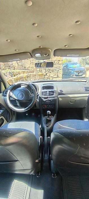 Renault Clio II - 1.2 16v de 2001