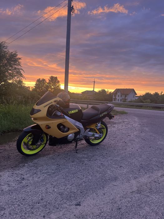 Ямаха600yzf докк