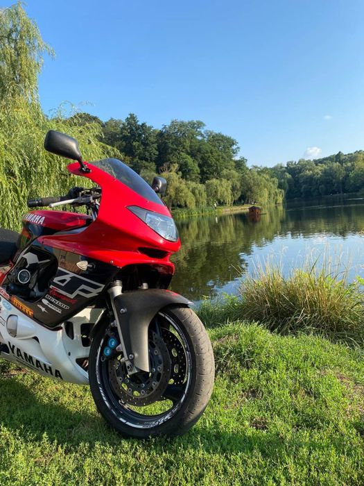 Yamaha yzf 600r thundercat