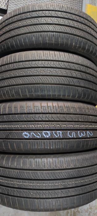 Pneus 235/50/20 Pirelli semi novos