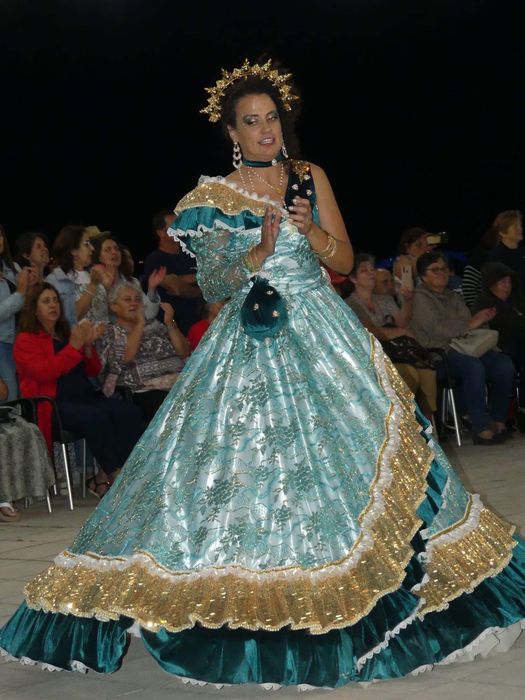 Roupa Marcha popular