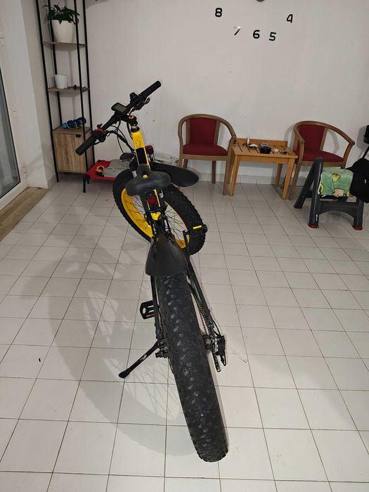 Bicicleta eletrônica Bezior x1000 acelerar e andar