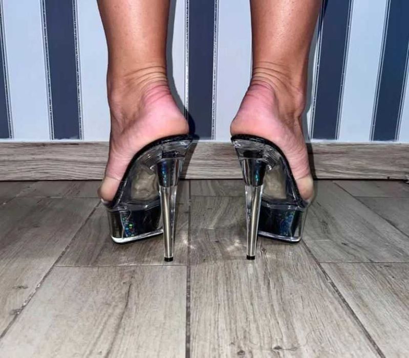 242/ OD RĘKI 40 klapki szpilki 15cm gogo strip czarny brokat platforma