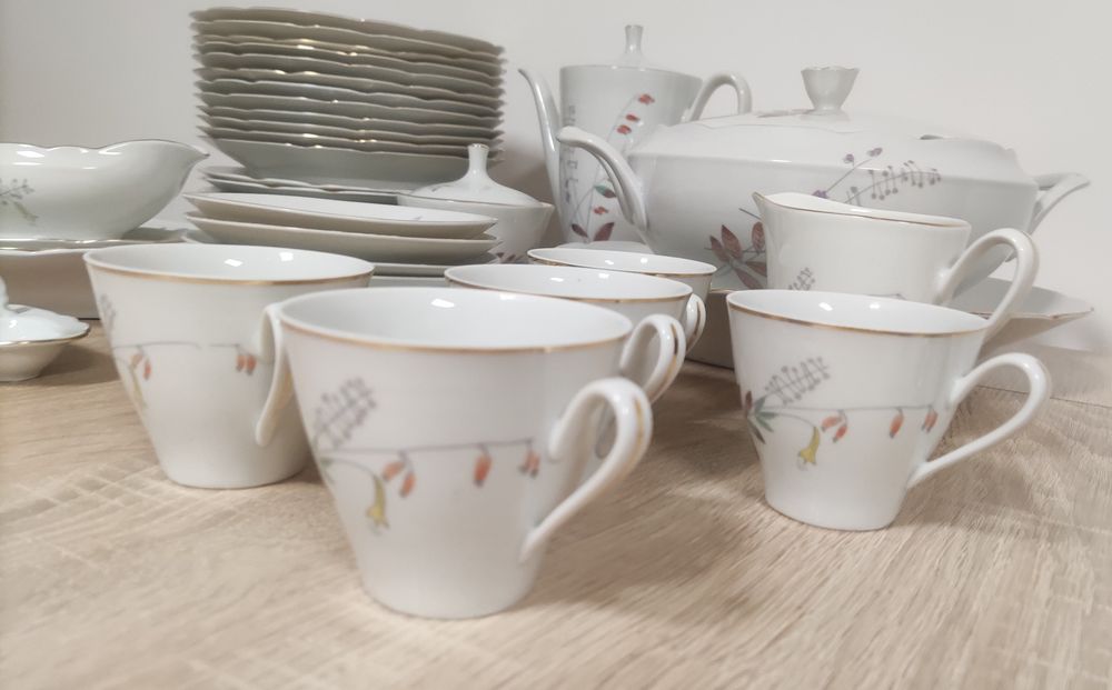 Kolekcja PRL serwis obiadowo-kawowy Ćmielów kwiatowy