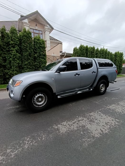 Mitsubishi L200 2013,