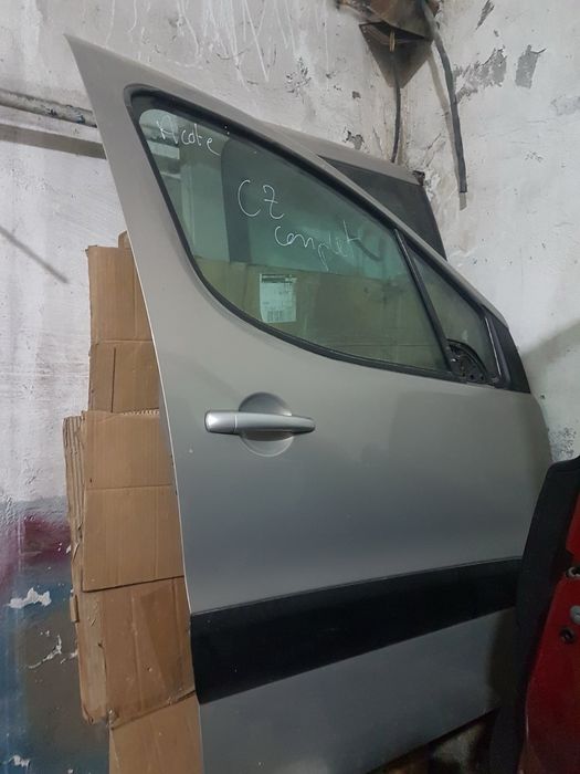 Peugeot Partner 2008 - 2012 Дверь