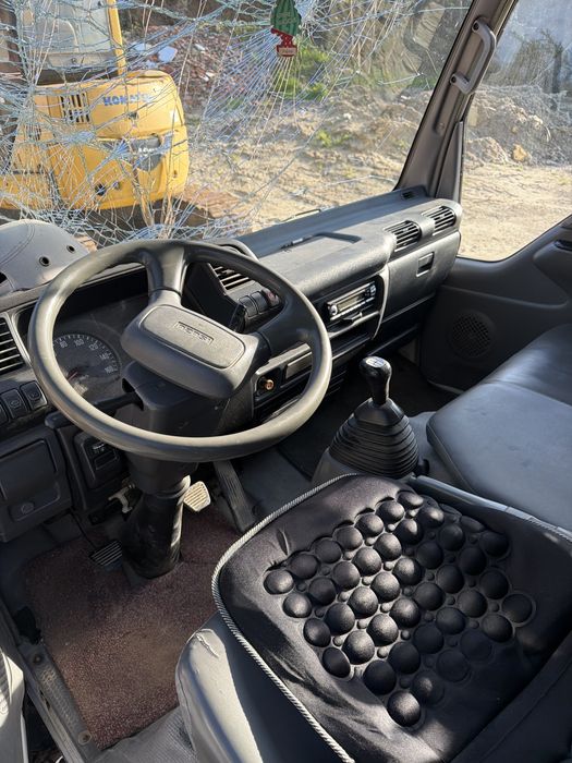 Isuzo nkr 3.0 trabakha e anda  acidentada