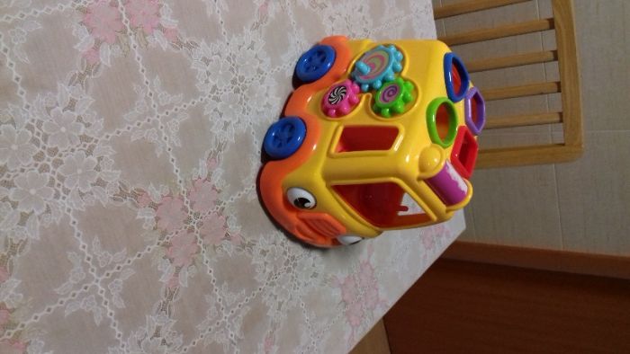 Carro com encaixes e diversas actividades