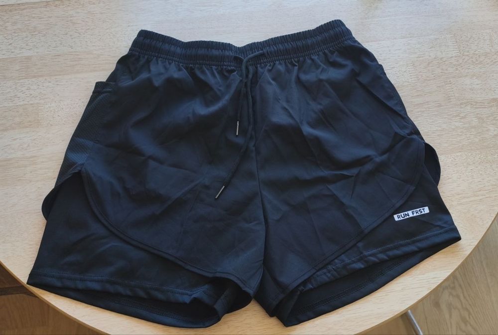Conjunto de 4 Calções Desportivos – Tamanho M – Nunca Usados